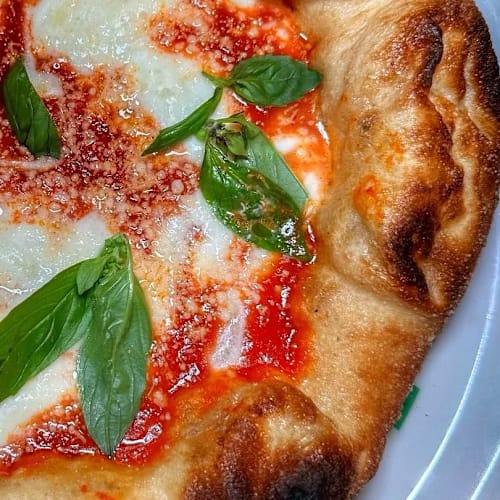 Pizza napoletana, Napoli