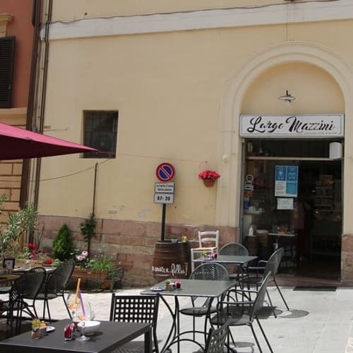 Largo Mazzini Bistrot, Spello