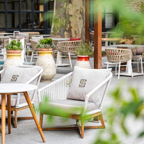 Restaurant Lou Patio - Hôtel le Saint-Remy, Saint-Rémy-de-Provence