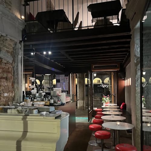 Ancòra Venezia, Venezia