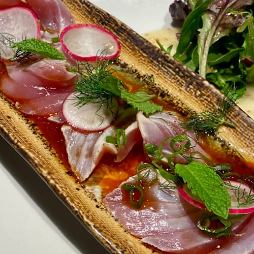 Nanaumi, Paris