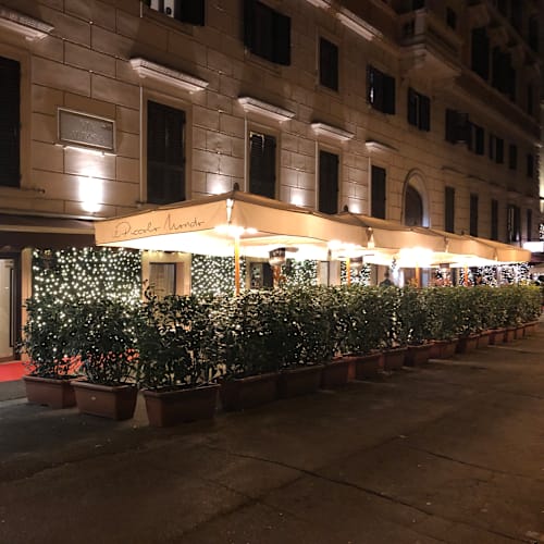 Il Piccolo Mondo, Roma