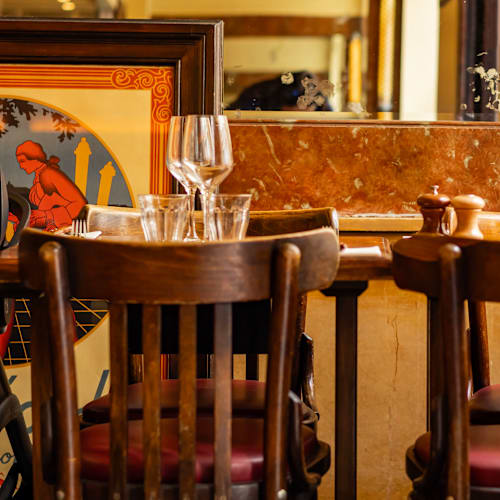 Le Bûcheron, Paris