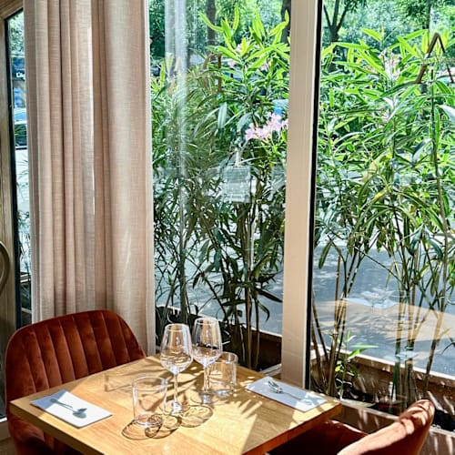 Dame Augustine, Paris