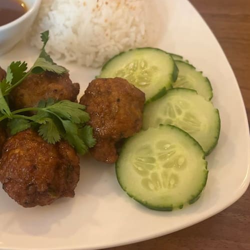 Lang Viet, Paris