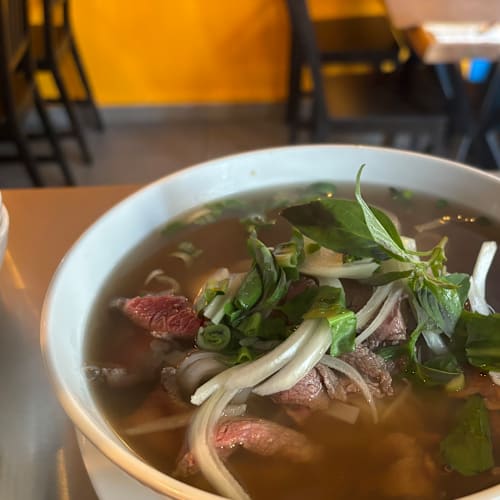 Lang Viet, Paris