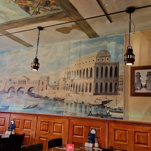 Porto Carrara, Amsterdam