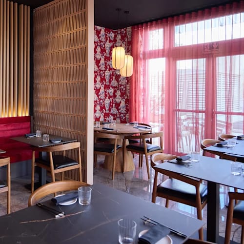 Yuan Oriental Experience, Bari