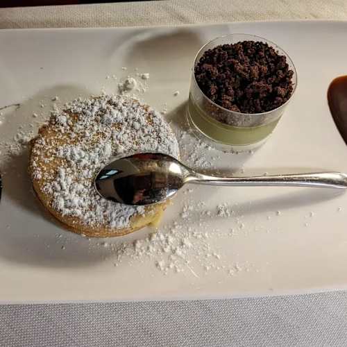 Osteria del Maniero, Momo