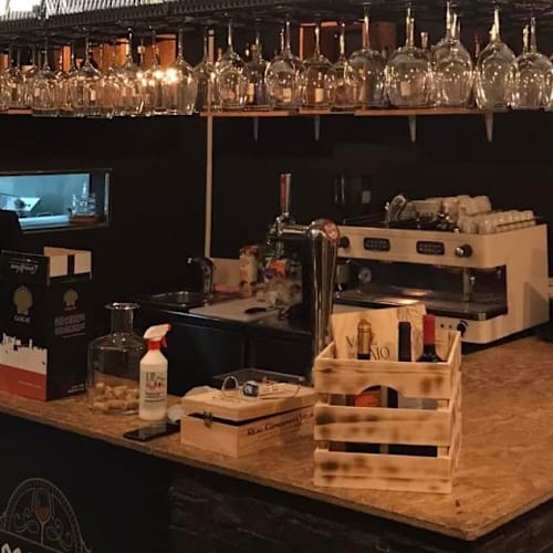 Tascascaria - Tapas & Wine Bar, Parede