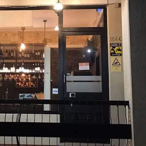Tascascaria - Tapas & Wine Bar, Parede