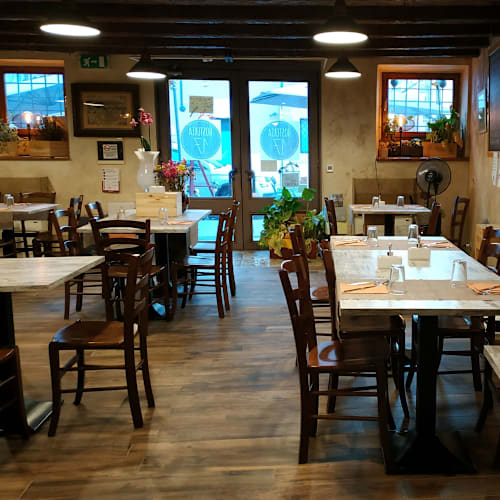 Hosteria 17, Verona