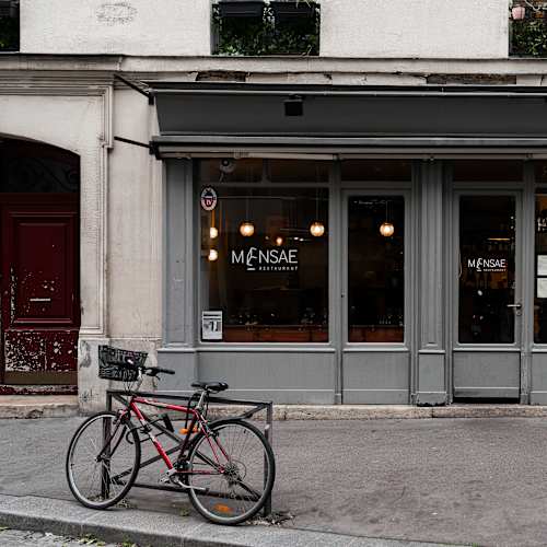 Mensae, Paris