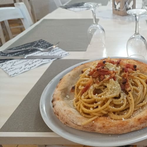 Fuga dal Tipico, Asti