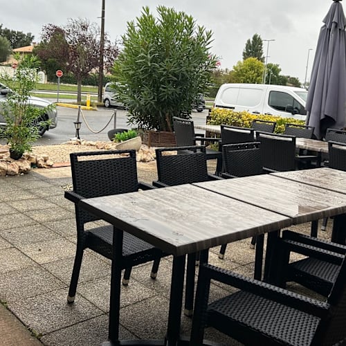 L'Absolu Restaurant, L'Union