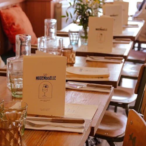 Le Mademoiselle, Paris