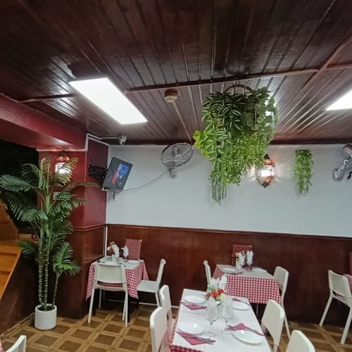 Casa dos Amigos - Typical Portuguese Food, Tapas & Bar, Lisboa