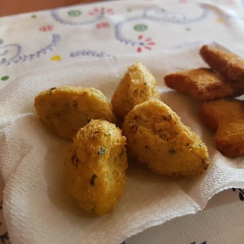 Casa dos Amigos - Typical Portuguese Food, Tapas & Bar, Lisboa