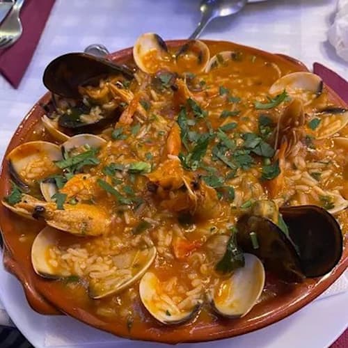 Casa dos Amigos - Typical Portuguese Food, Tapas & Bar, Lisboa
