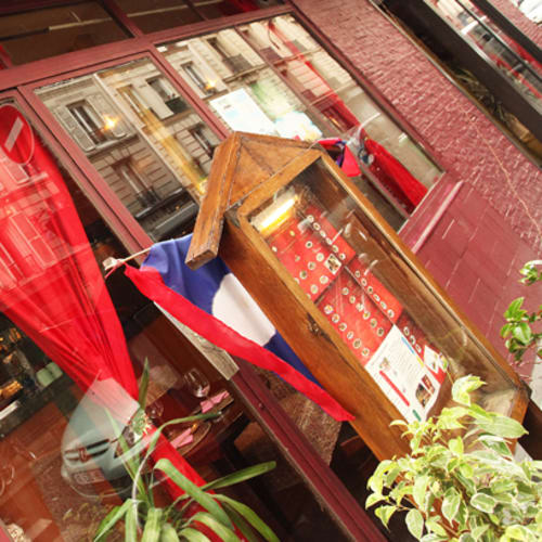 Luangpra, Paris