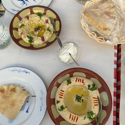 Yalla Au Liban, Chartres