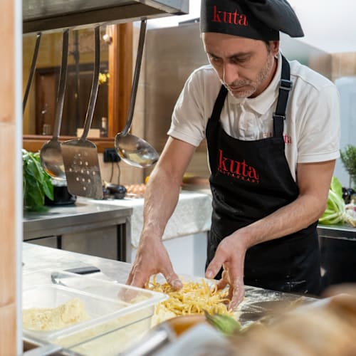 Kuta Restaurant, Isola Capo Rizzuto