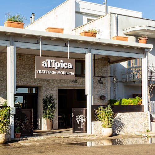 Atipica, Lecce