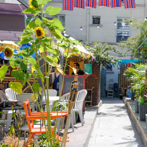Au Fond Du Jardin, Paris