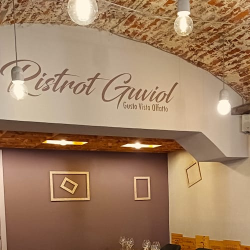 Ristrot Guviol, Torino