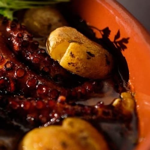 Vinha d’alhos, Valado Dos Frades