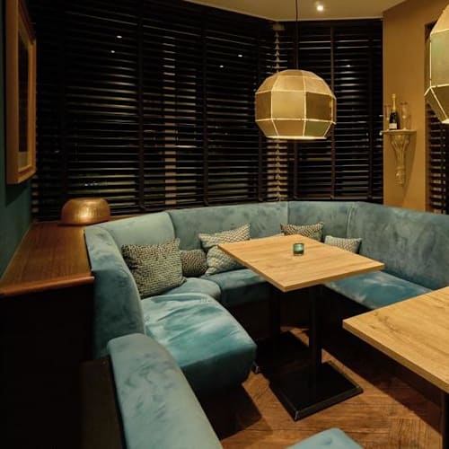 Centennial (Hotel Chariot), Aalsmeer