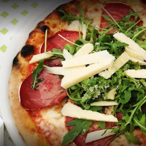 Il Bar Pin Pizzeria Burgheria, Dervio