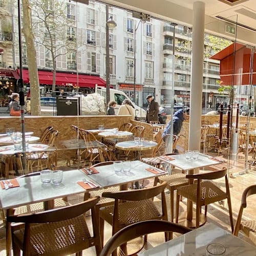 Les Tomettes, Paris