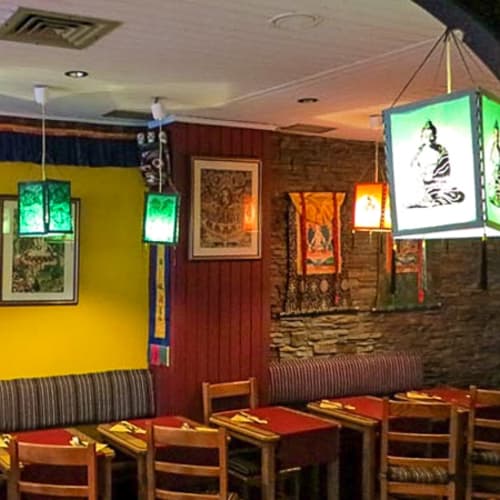 Os Tibetanos, Lisboa