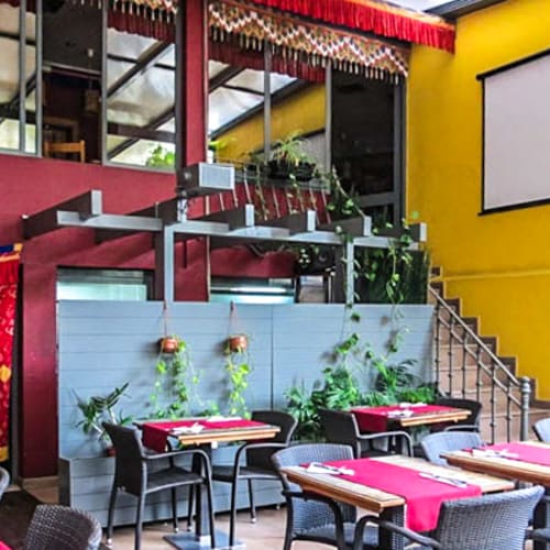 Os Tibetanos, Lisboa