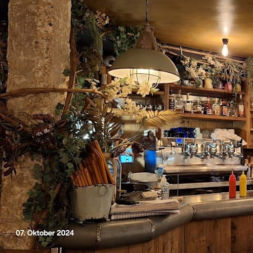 Les Artisans, Paris