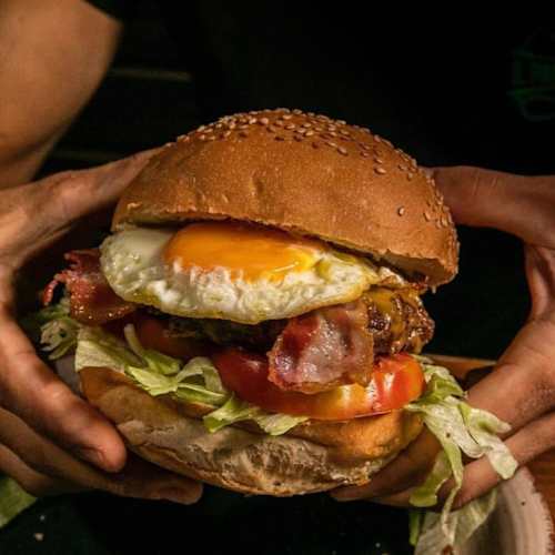 Galleon.Pub Cinema, Salerno