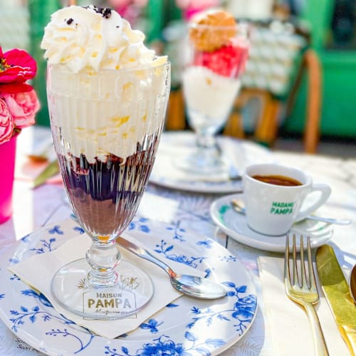 Madame Pampa, Paris