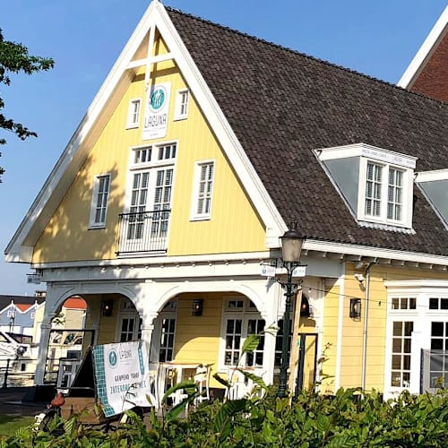 Laguna Huizen (By Fletcher), Huizen