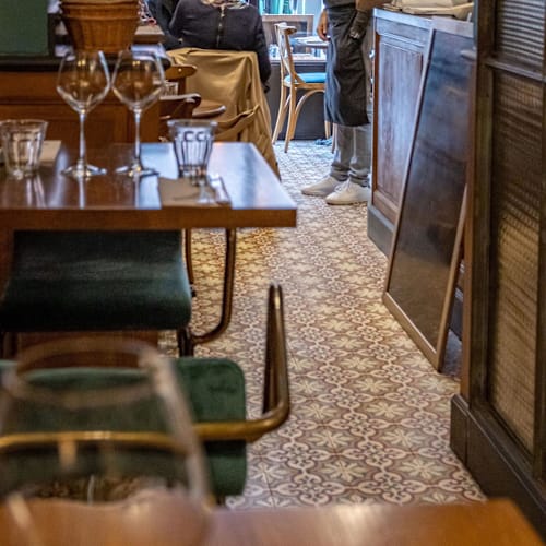 Lobineau, Paris