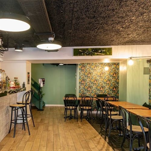 La Mome, Paris