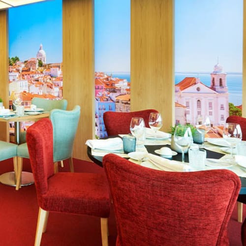 Las Nubes - El Corte Inglés Lisboa, Lisboa