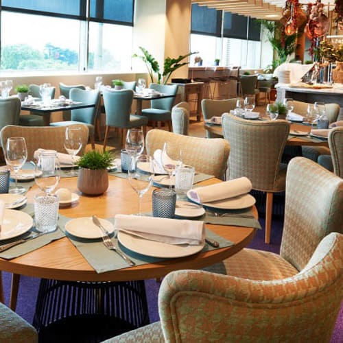 Las Nubes - El Corte Inglés Lisboa, Lisboa