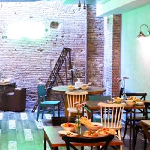 Omnia Cafe-Bar, Mataró