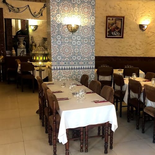 Founti Agadir, Paris
