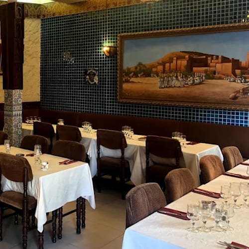 Founti Agadir, Paris