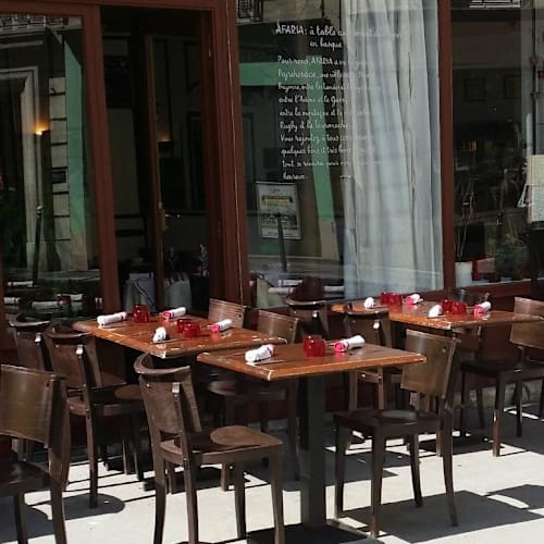 Afaria, Paris