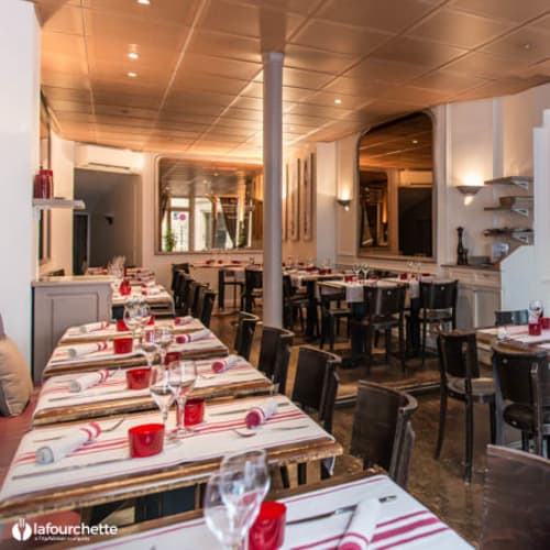 Afaria, Paris