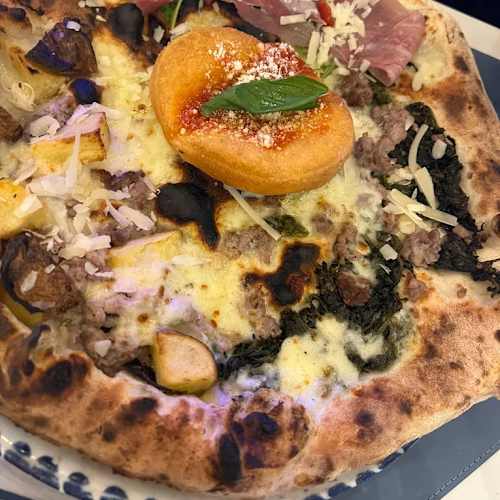 Capri Blu Pompei, Pompei