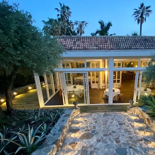 Ngonia Bay , Milazzo